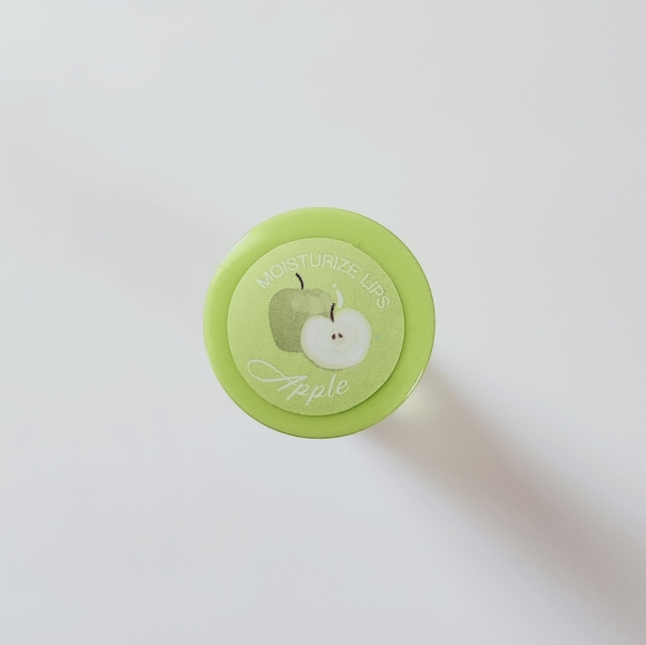 🍭7/$15 Romantic Beauty Fruity Lip Oil Apple - Picture 5 of 6